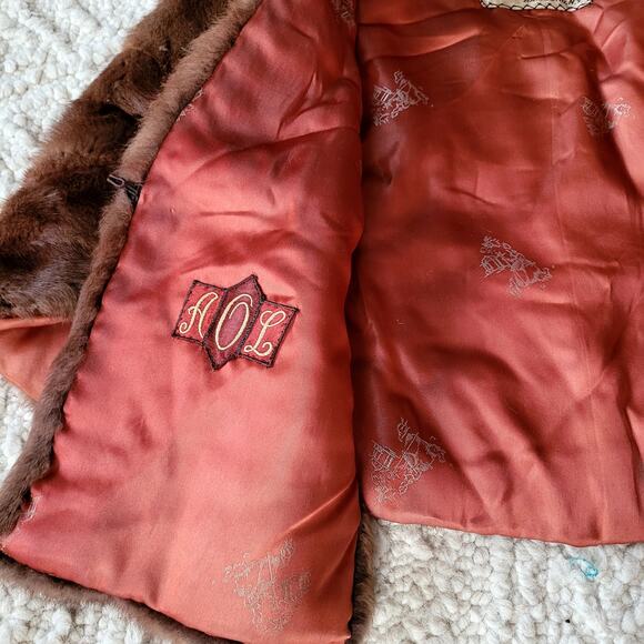 Vtg Brown Fur Shrug stole Jacobs Hamburg NY Monogram - Picture 5 of 7